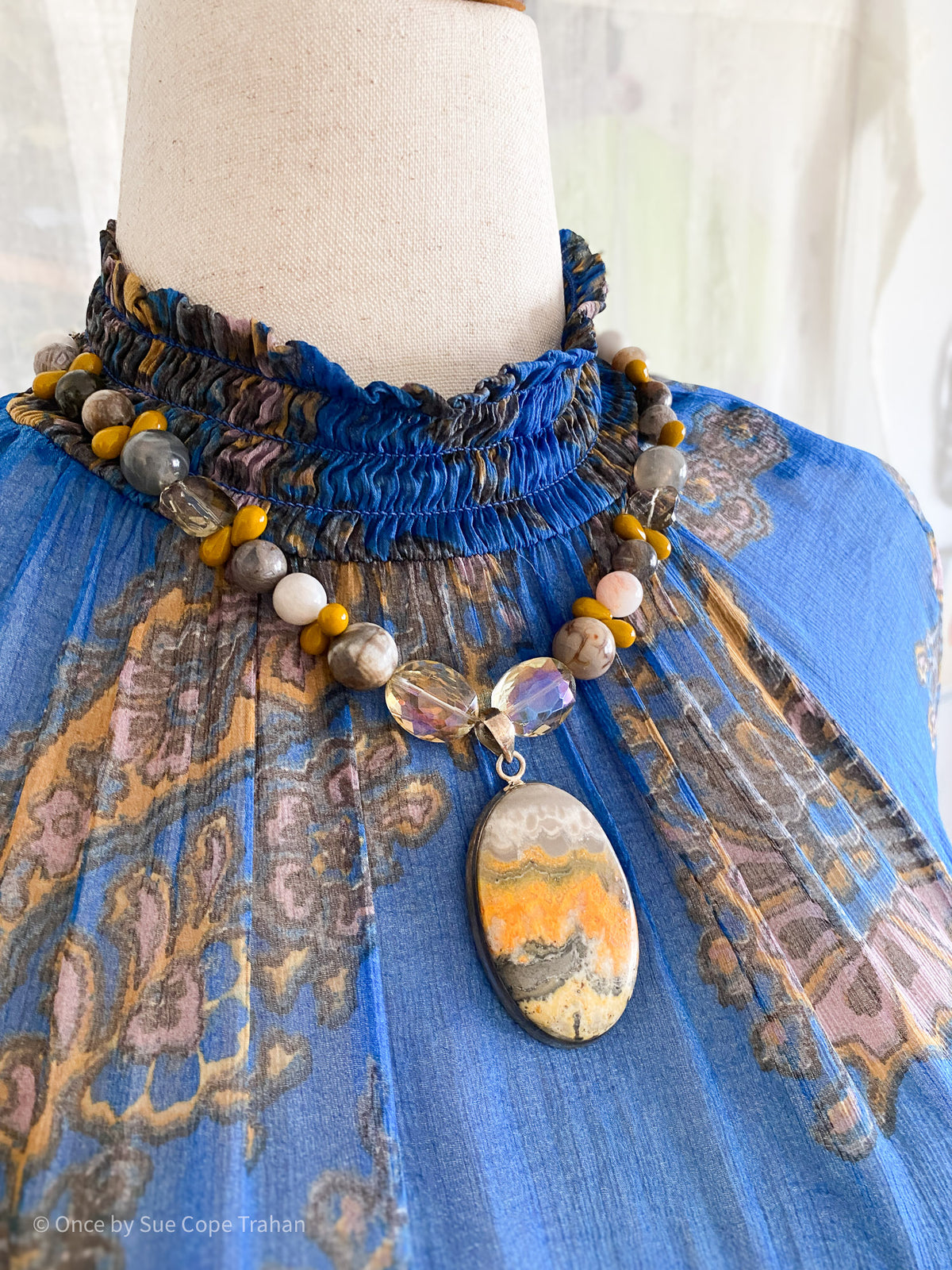 Bumblebee Jasper