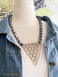 France 40's Brooch, Black & Cream