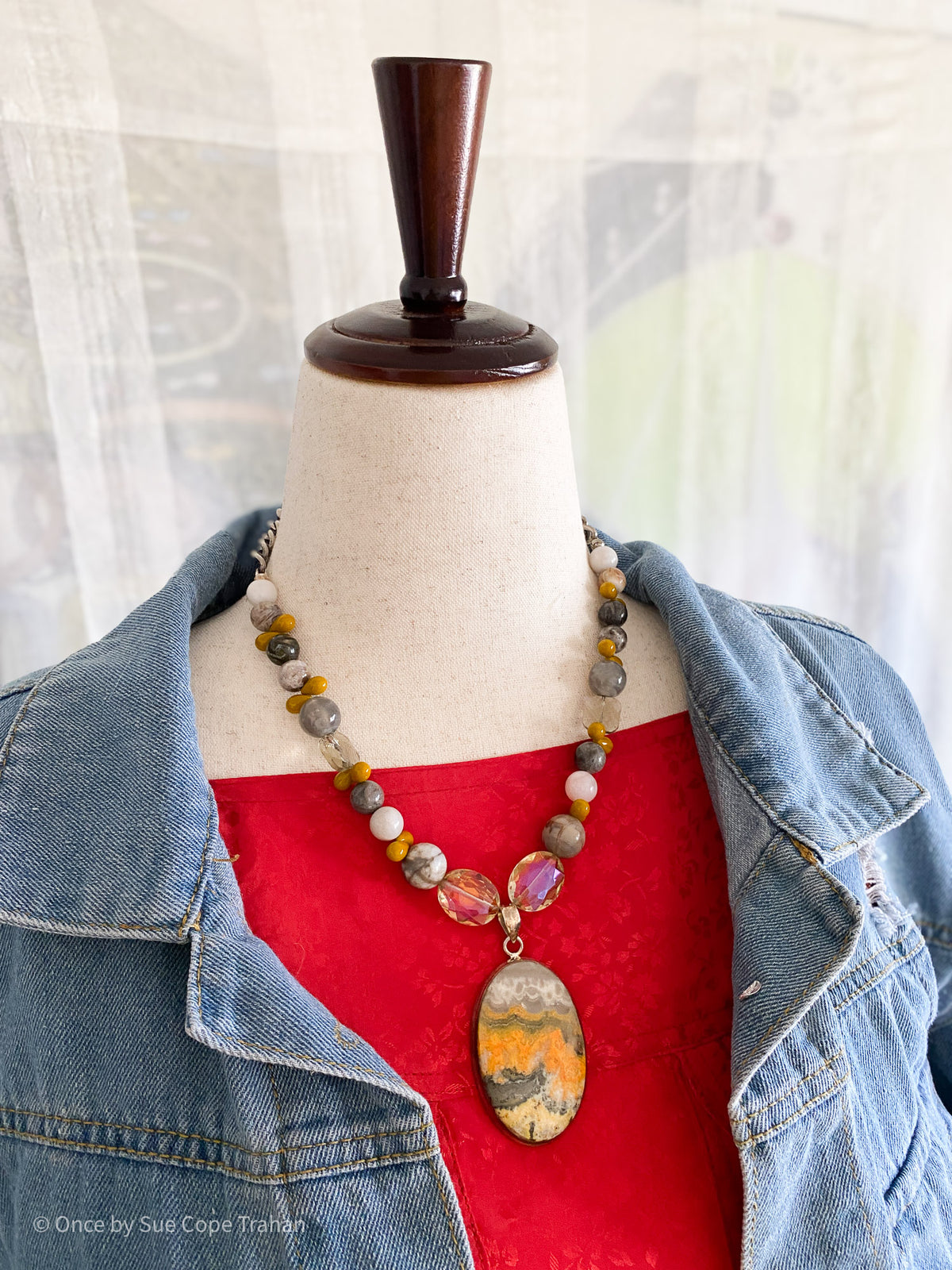 Bumblebee Jasper