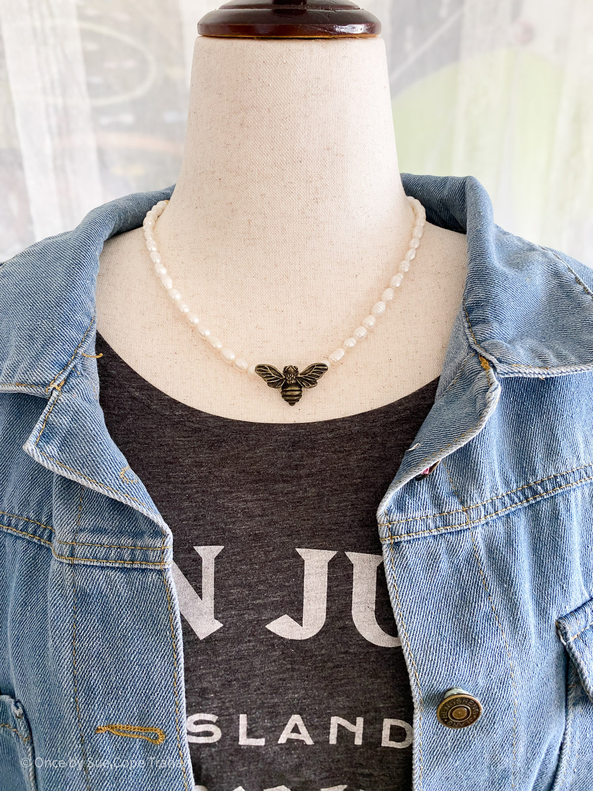 Fresh Water Pearl With Vintage Bee