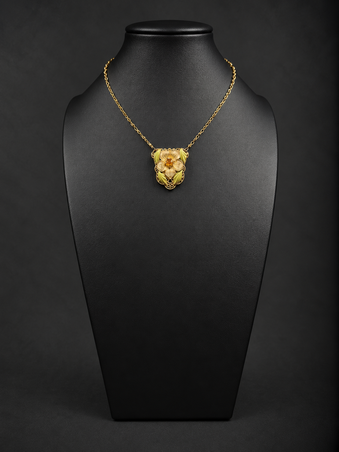 Art Nouveau Floral Fur Clip Pendant Necklace