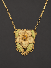 Art Nouveau Floral Fur Clip Pendant Necklace