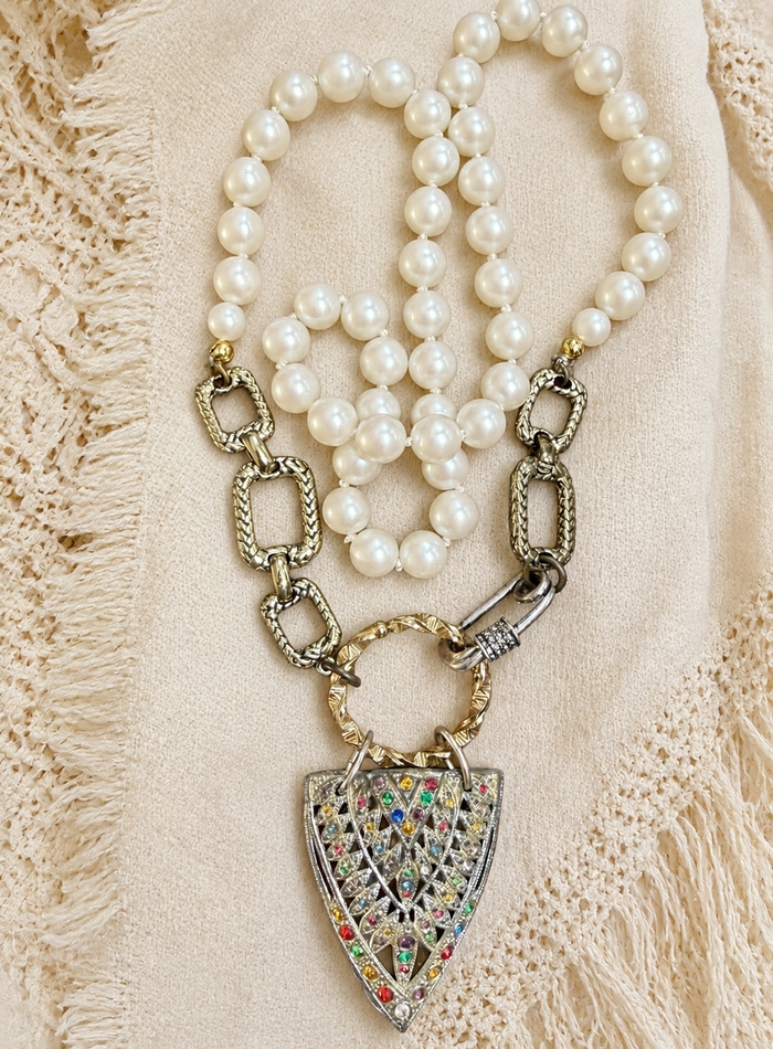 20's Fur Clip w/ Vintage Pearls