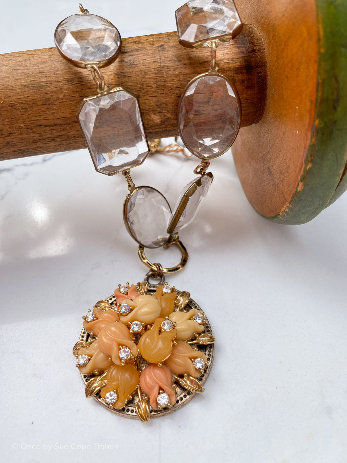 Peach Pendant Acryllic Beads