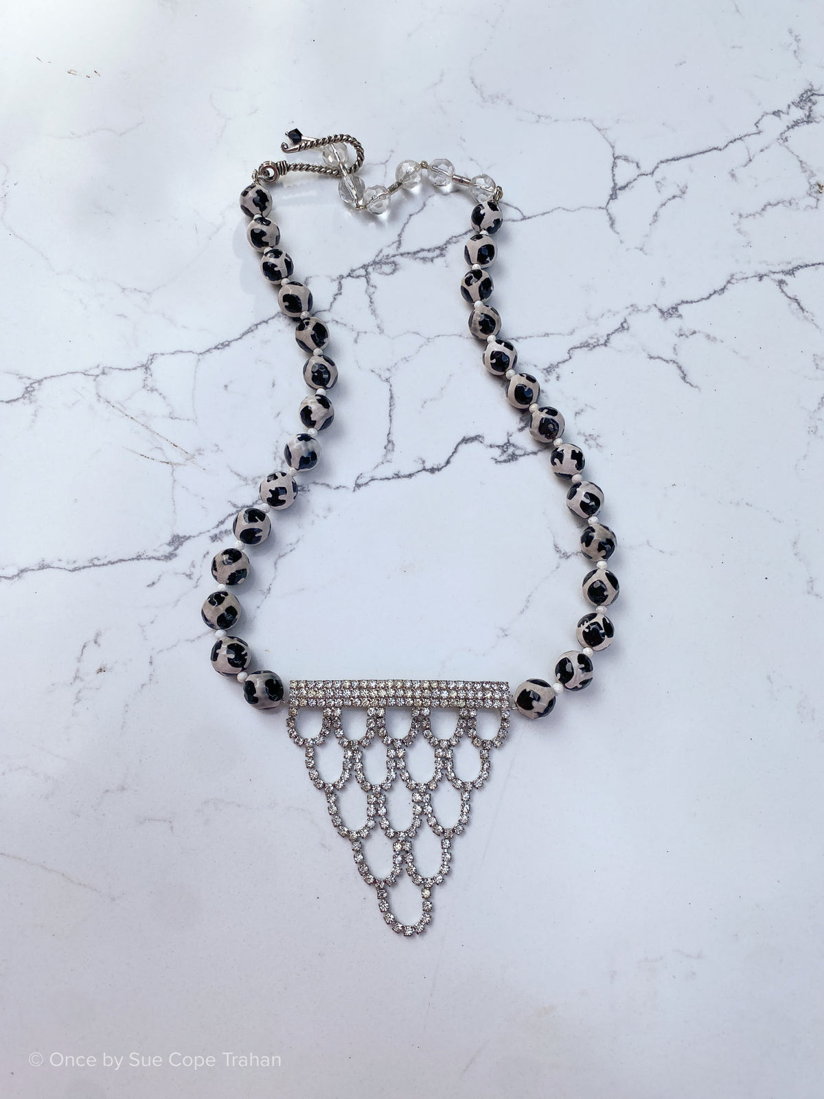 France 40's Brooch, Black & Cream