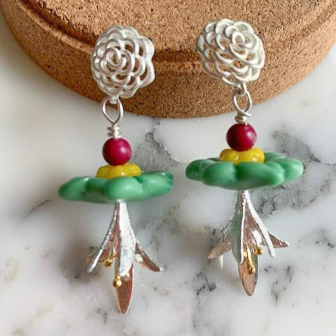 Dangling Flower Earrings